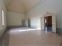 vendesi immobili in palazzo di fine '700 completamente ristrutturati in centro storico a Carpi - 3