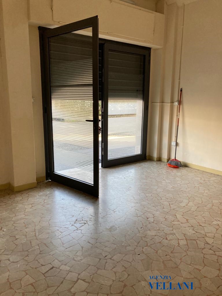 locale commerciale in vendita a Carpi